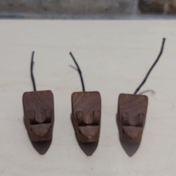 Vintage Three Miniature Wooden Mice Figurines Handmade Craft - Picture 3 of 9